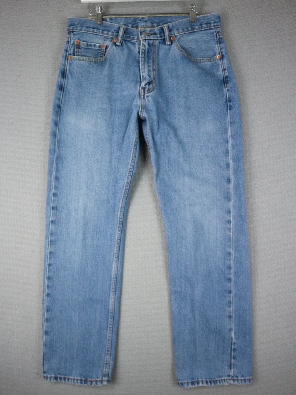 Levis 505 Classic Straight Cut Light Wash Denim Jeans Mens 33x30